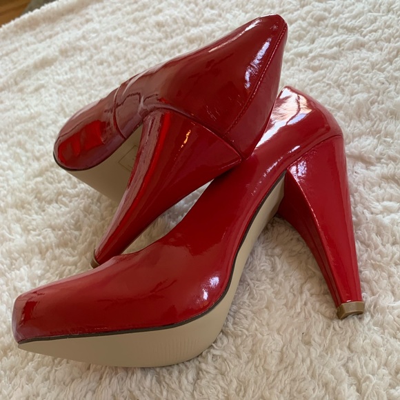 💃BOGO FREE Red Pumps High Heels New in Package - Picture 4 of 8